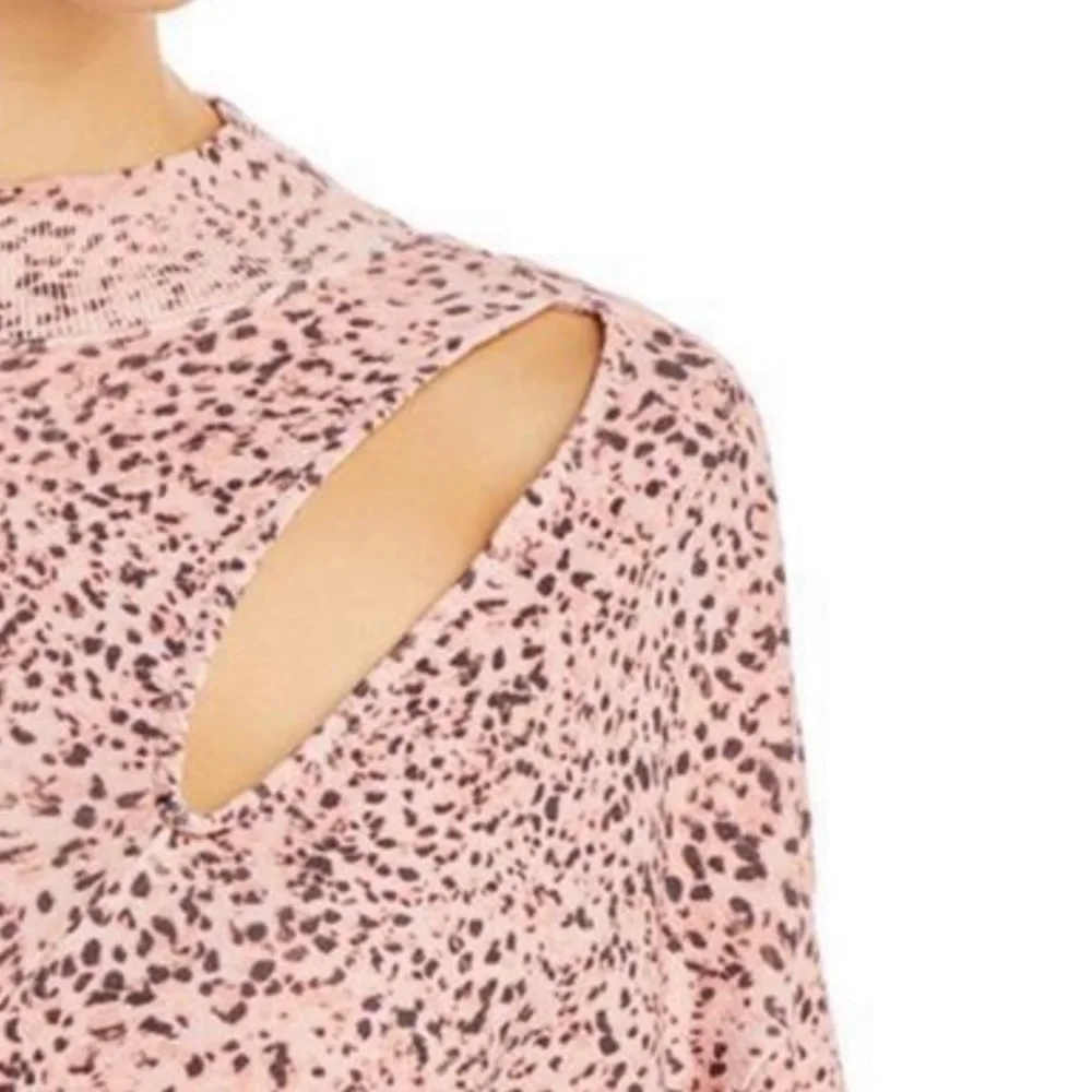n:PHILANTHROPY Twist Cut-Out Sweatshirt - Picture 5 of 10